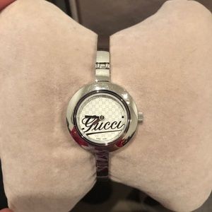 AUTH Gucci 105 Stainless Steel Slim Bangle Watch